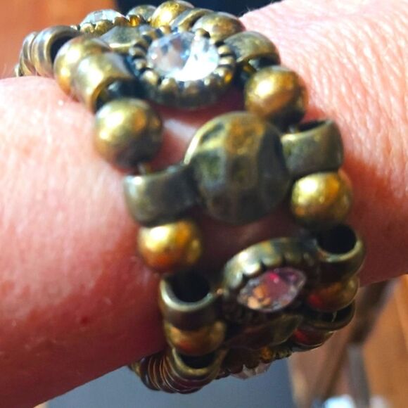 ECCENTRIC 7" Antiqued Brass Crystals Bracelet - Picture 2 of 3